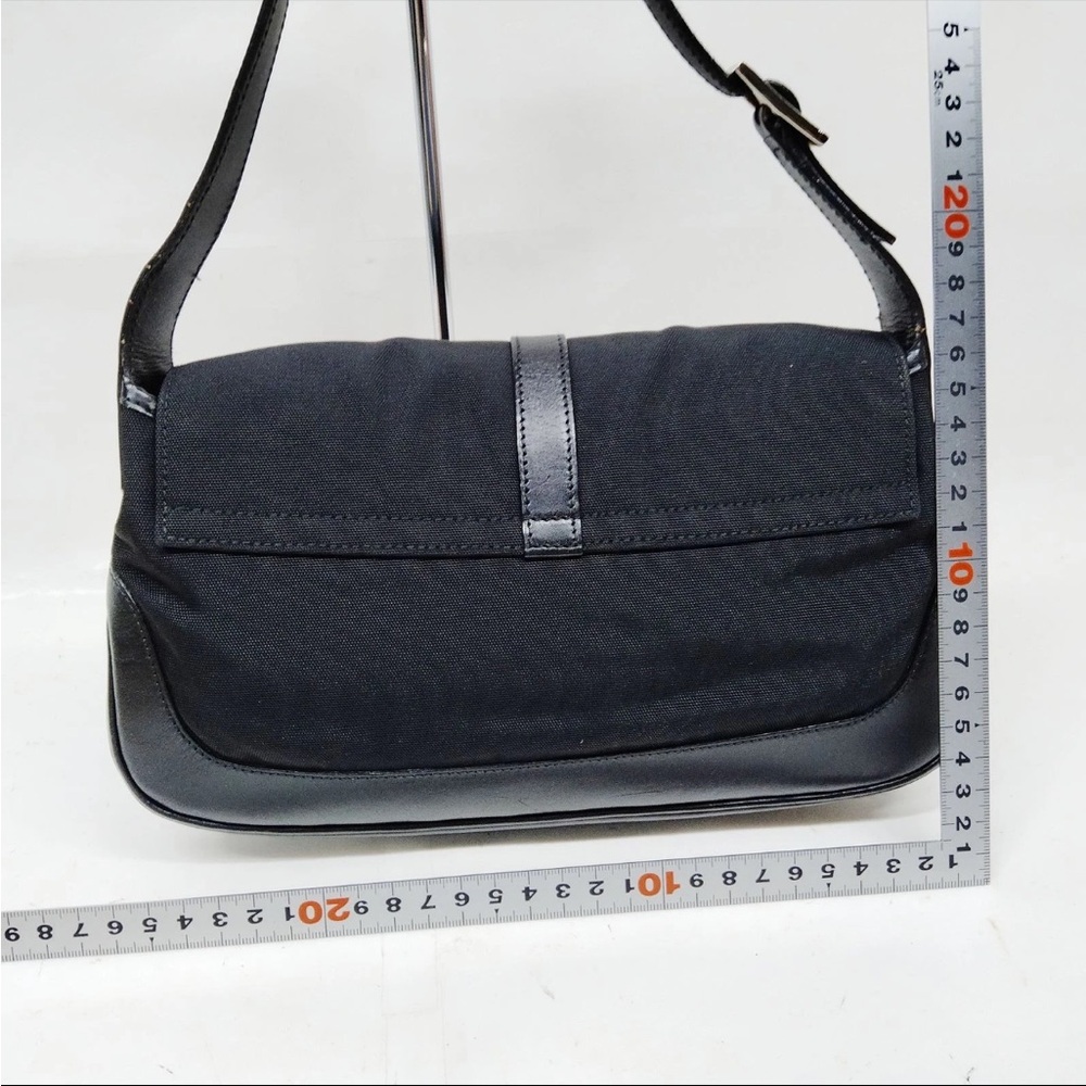 Gucci Jackie Black Shoulder Bag with Piston Lock EUC - Picture 3 of 17